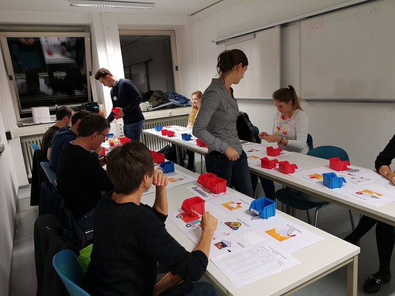 Großer Andrang beim Lehrstuhl für Supply Chain Management an der Langen Nacht der Wissenschaften 2019